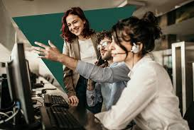 Byte Tech support team with client